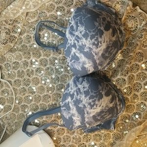 COPY - COPY - Victoria's Secret Pink Wear Everywhere Multi Way Push Up Bra Size…